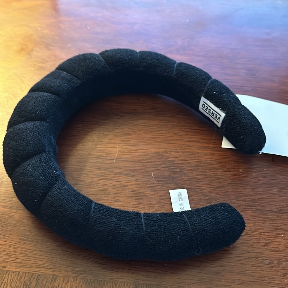 Versed Black Headband - NWT